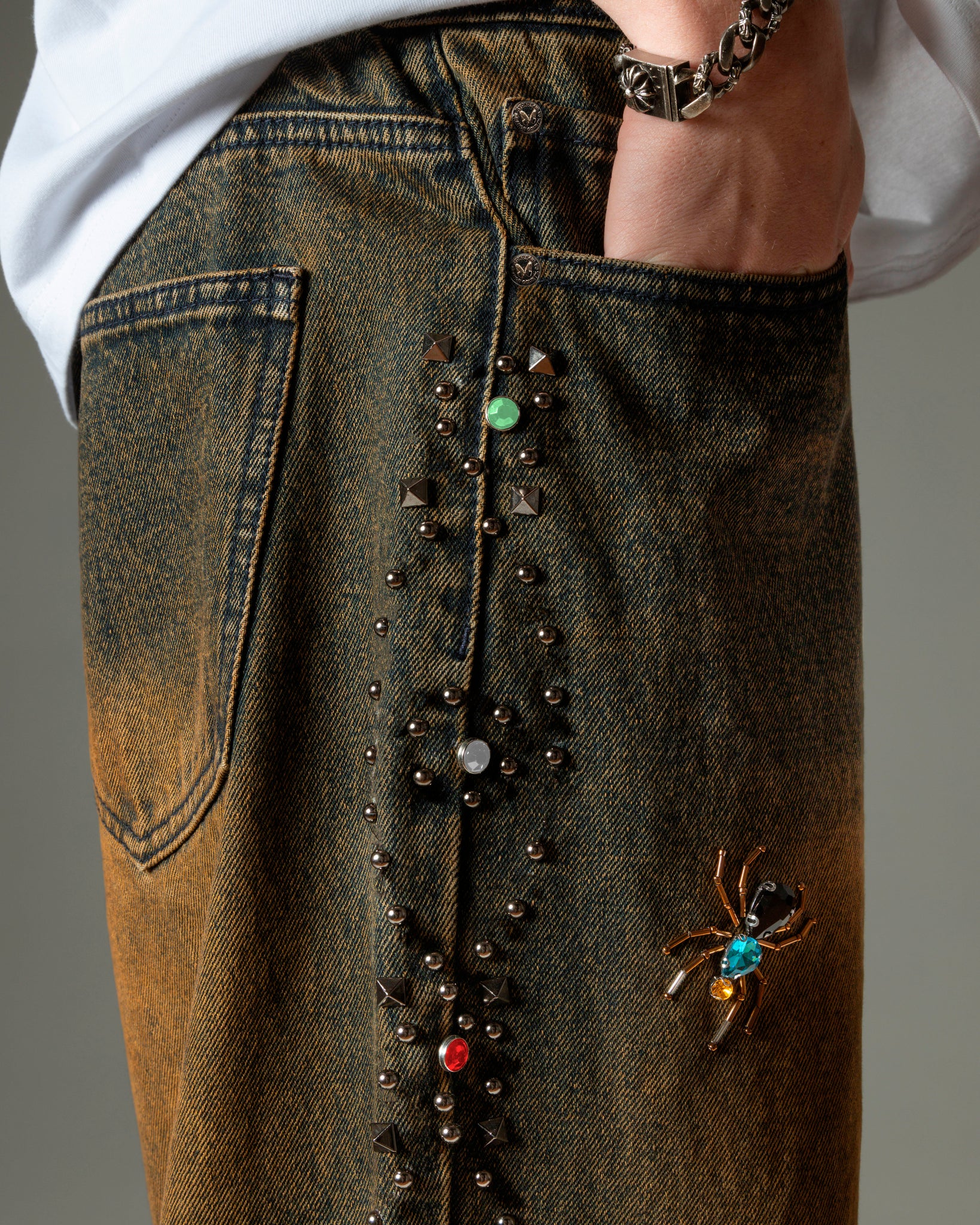 DISTRESSED RHINESTONE JEANS- RUST – Ryoko Rain