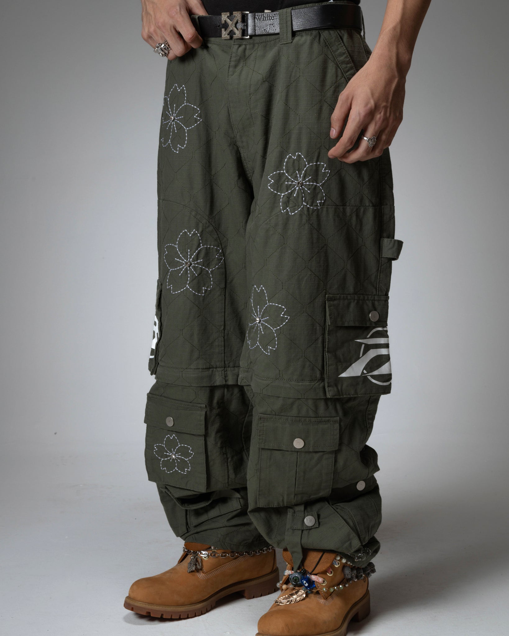 CONVERTIBLE CARGO PANTS - GREEN – Ryoko Rain